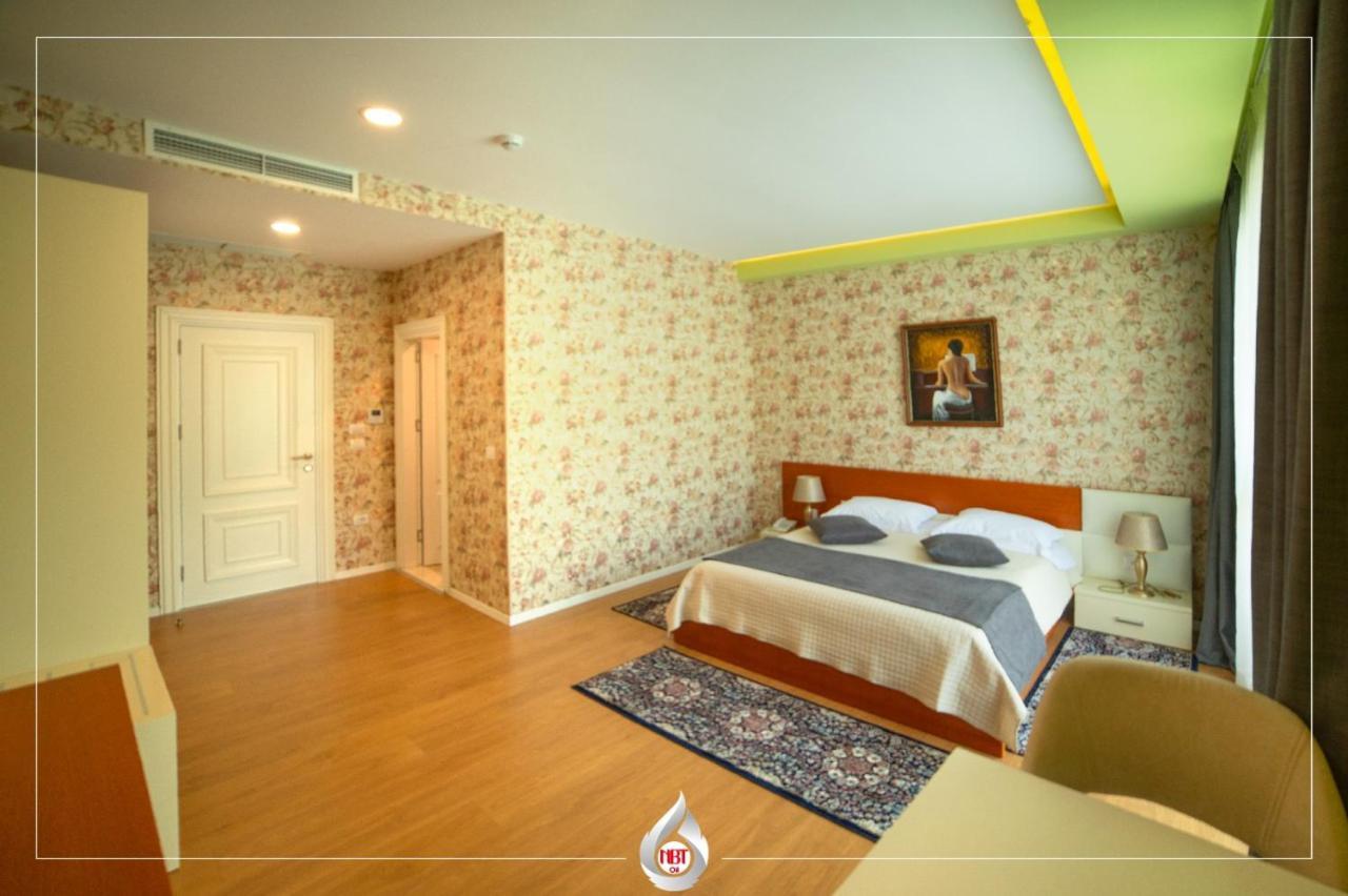 Nbt Hotel Reps Kukes Esterno foto