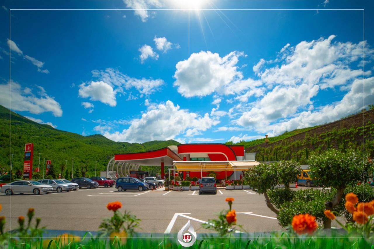 Nbt Hotel Reps Kukes Esterno foto